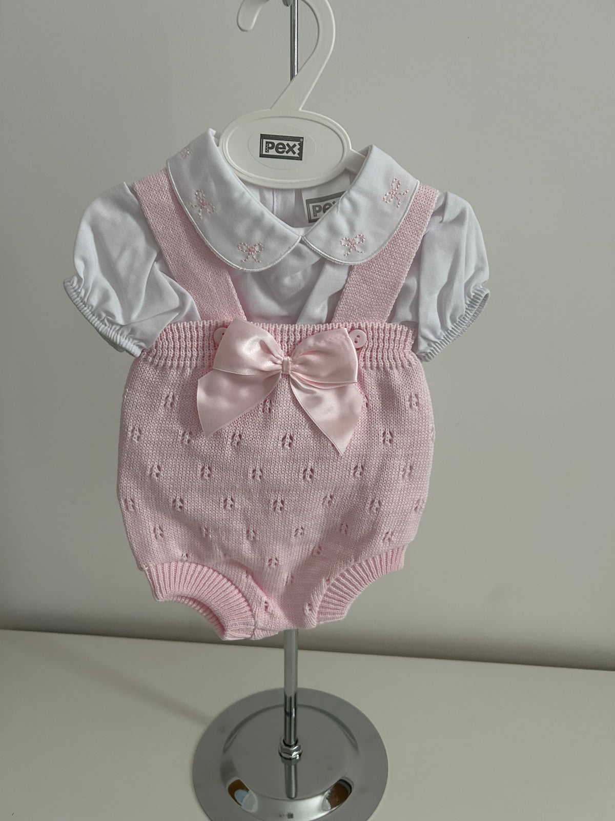 Suki outfit pink