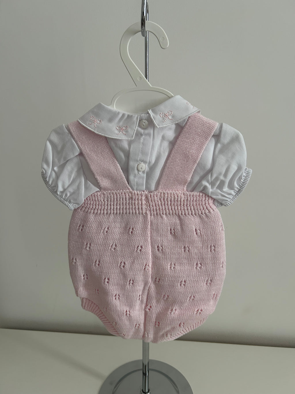 Suki outfit pink